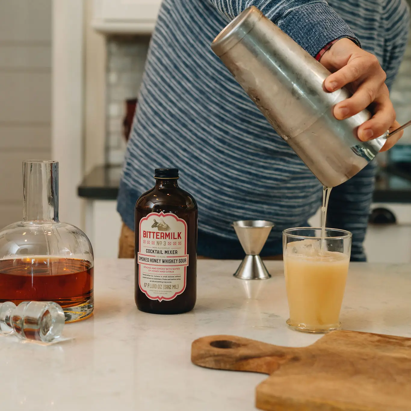 Bittermilk No.3 - Smoked Honey Whiskey Sour - Image 4