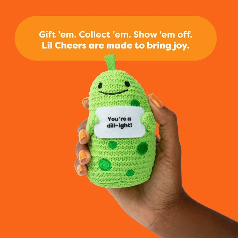 Lil Cheers Pickle Plush - Image 3