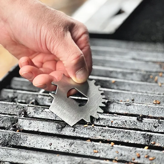 Universal Grill Scraper – Bristle-Free BBQ Tool - Image 3