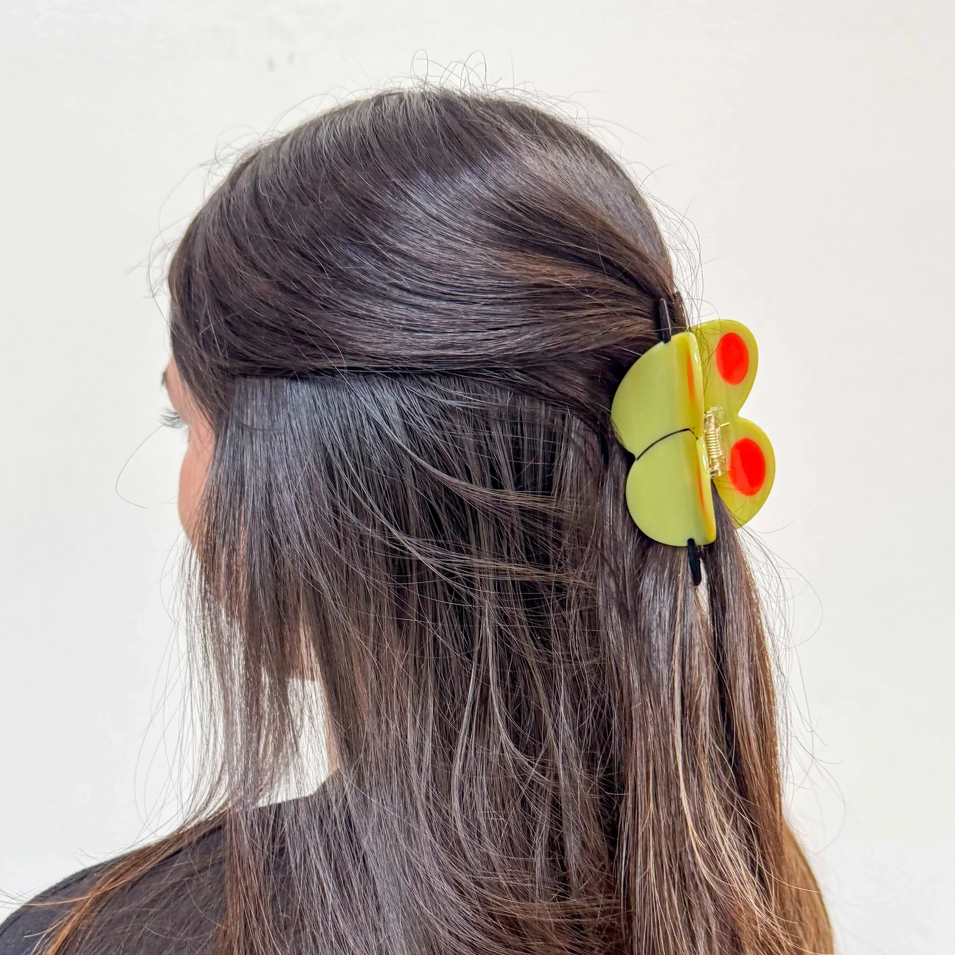 Large Olive Hair Claw - Image 2